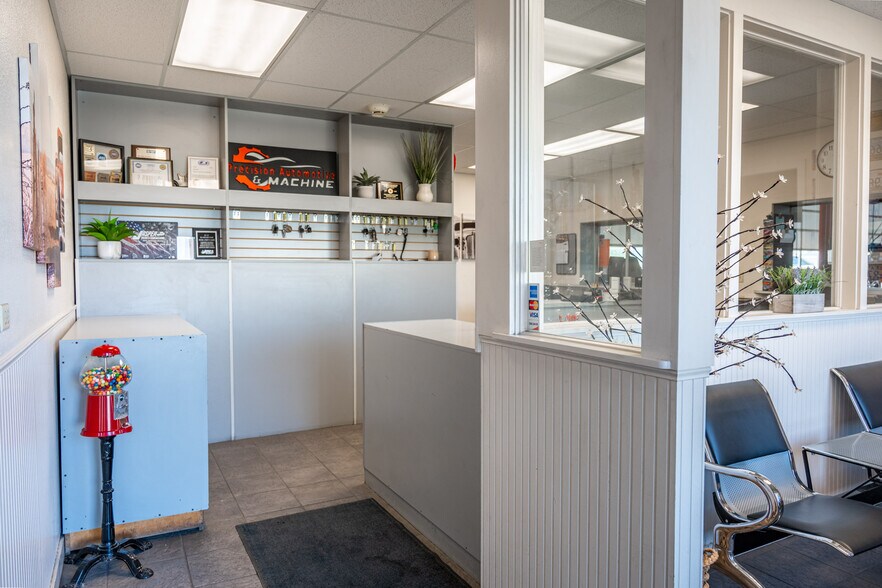 More Photos Of 1890 SW 18th Ave, Ontario Specialty For Sale