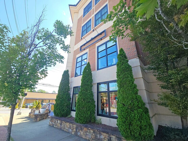 More Photos Of 29 W French Broad St, Brevard Apartments For Sale