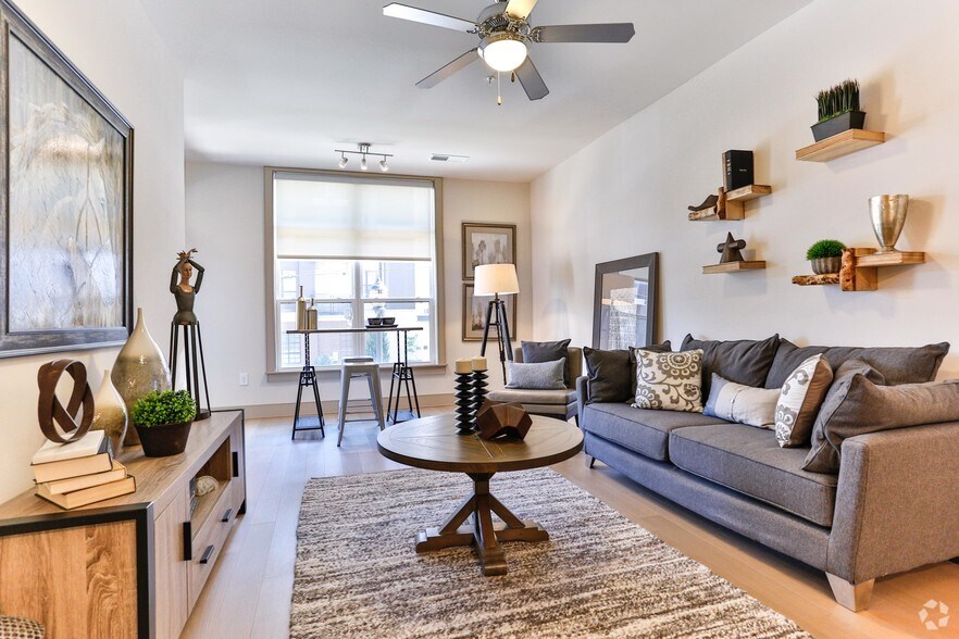 More Photos Of 1750 Camden Rd, Charlotte Apartments For Lease