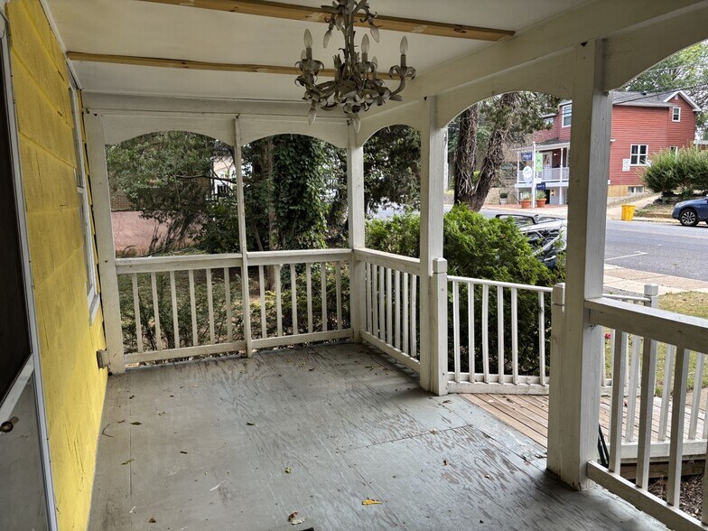 More Photos Of 10 Annapolis St, Annapolis Freestanding For Sale