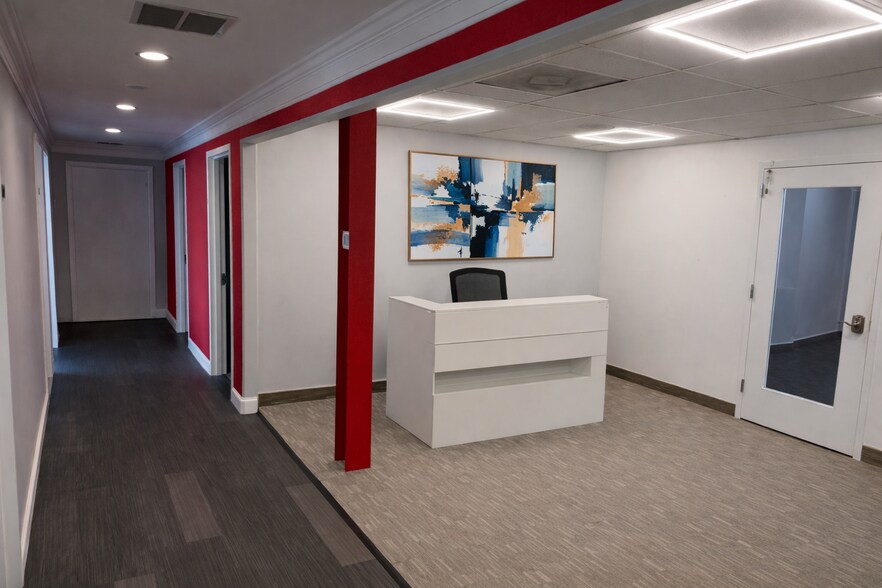 More Photos Of 757 Frederick Rd, Catonsville Medical For Lease