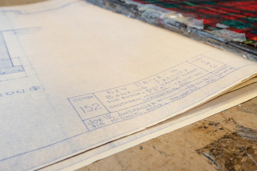 More Photos Of 532 E Walnut St, Springfield Freestanding For Sale