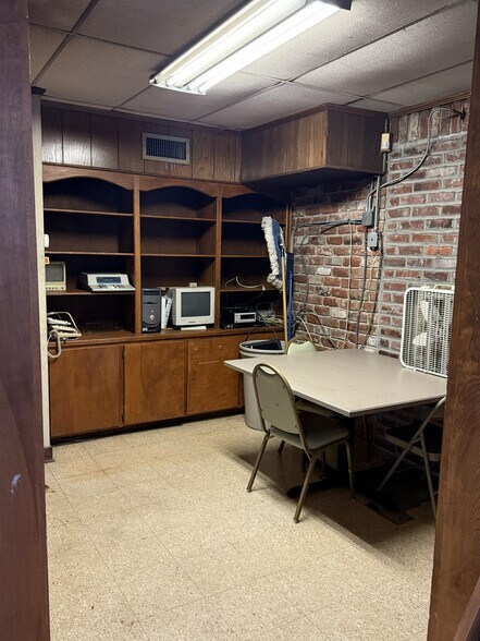 More Photos Of 8796 Greenwell Springs Rd, Baton Rouge General Retail For Sale