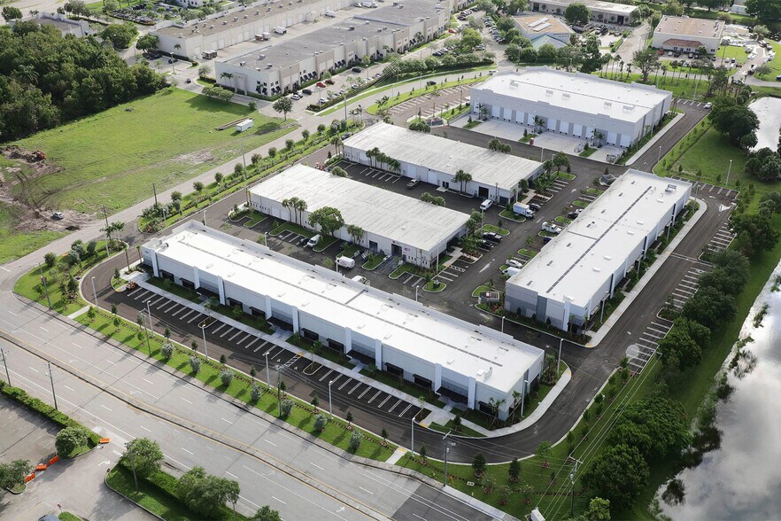 More Photos Of 3420 NW 27th Ave, Pompano Beach Unknown For Lease