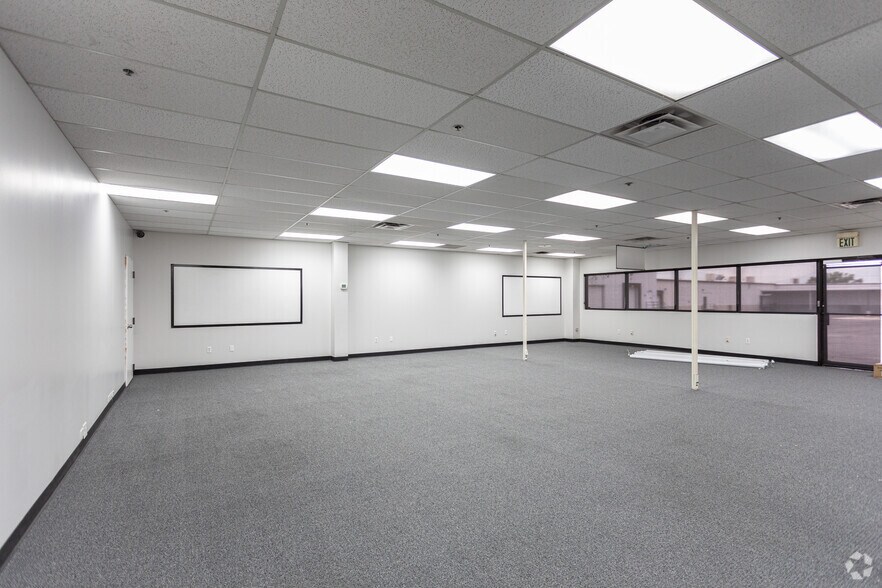 More Photos Of 225 E 900 S, Provo Manufacturing For Lease