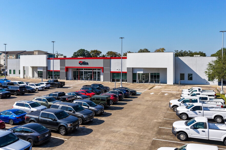 More Photos Of 604 Highway 332, Lake Jackson Office For Sale