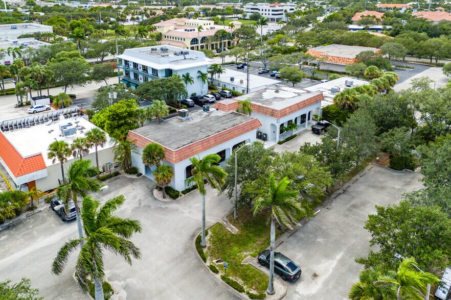 More Photos Of 112-120 US Highway 1, Tequesta Medical For Sale