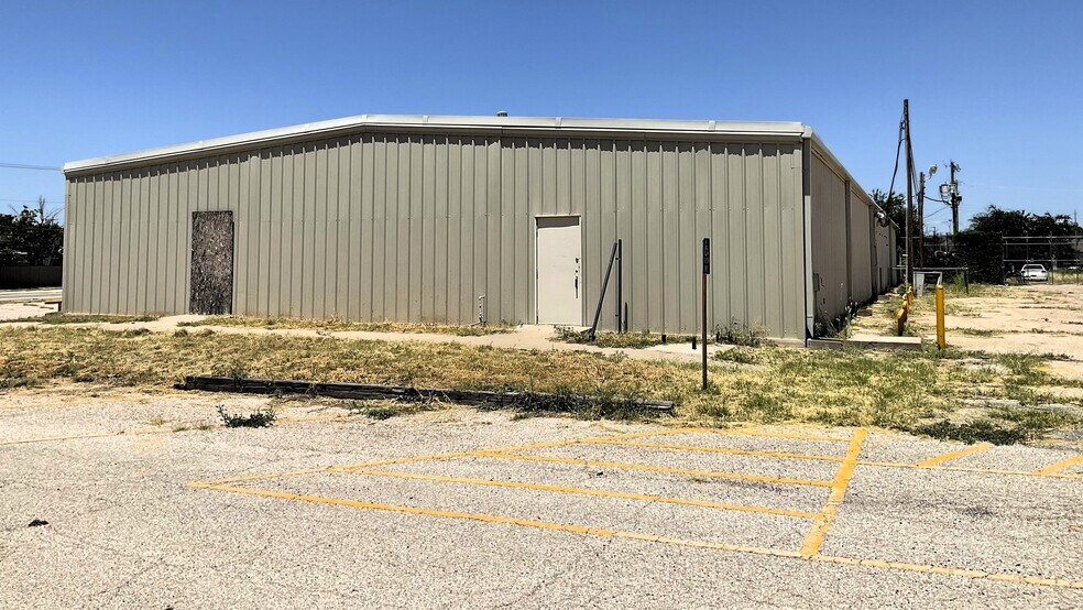 More Photos Of 318 N Bell St, San Angelo Office Residential For Sale