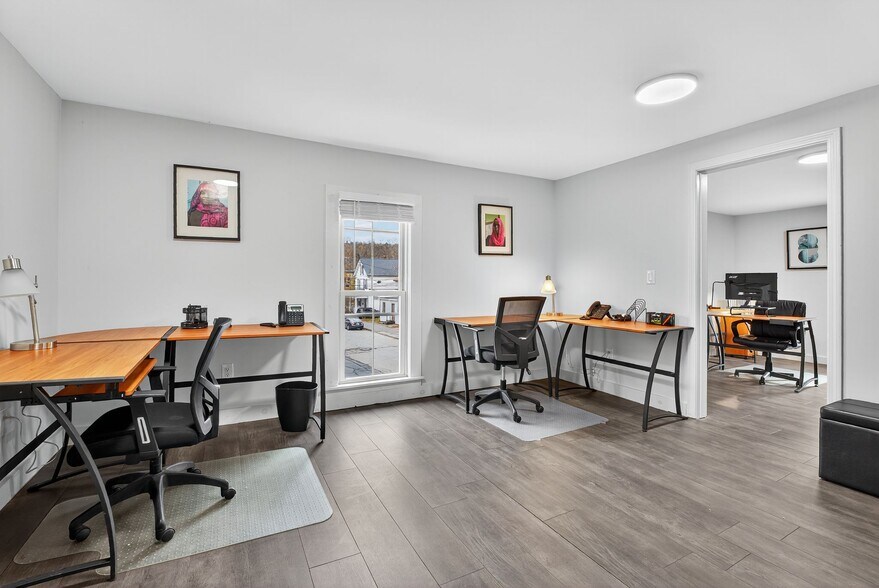 More Photos Of 112 State St, Augusta Office For Sale