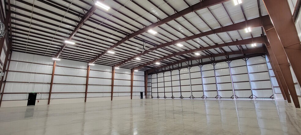 More Photos Of 4383 NE 48th Ave, Gainesville Airplane Hangar For Lease