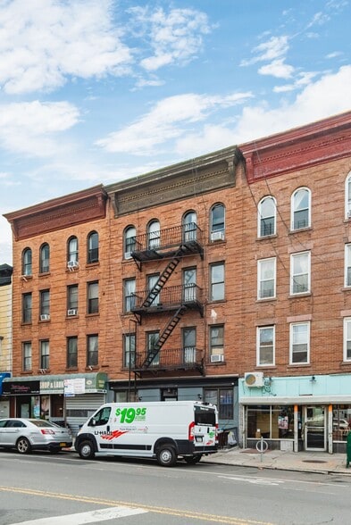 More Photos Of 750 Washington Ave, Brooklyn Apartments For Sale