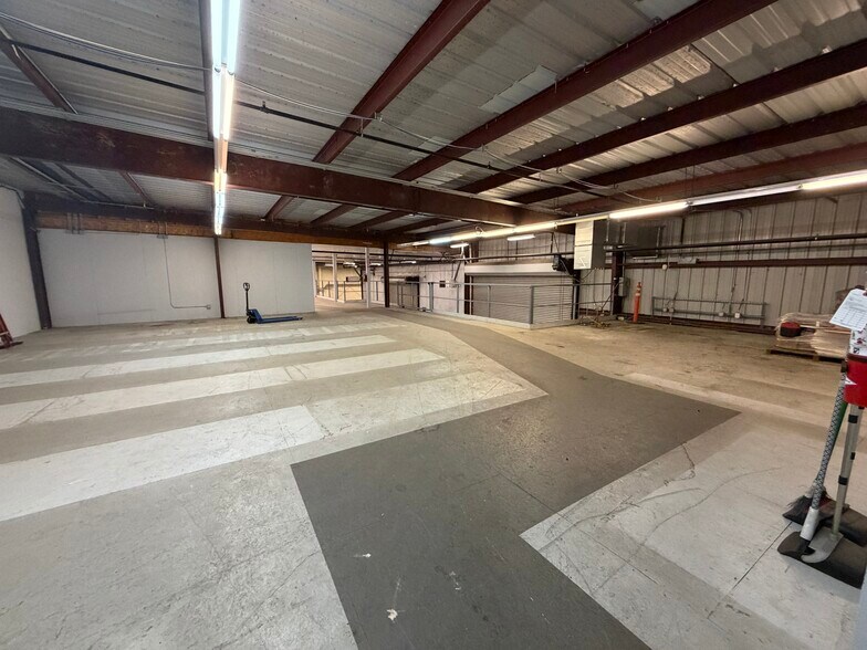 More Photos Of 2240 S Thornburg St, Santa Maria Manufacturing For Lease