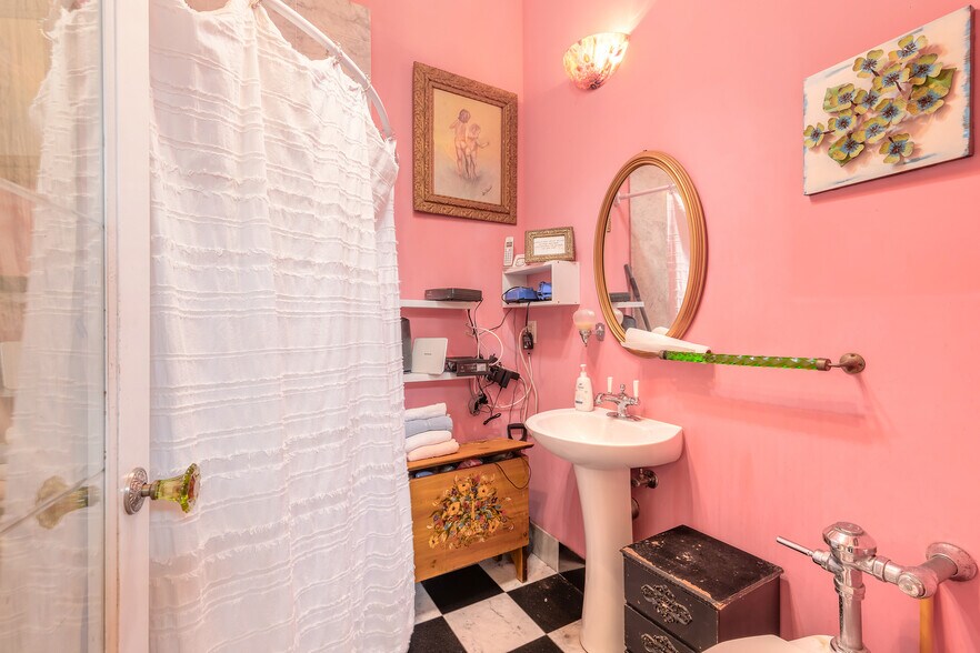 More Photos Of 197 E Church St, Deland General Retail For Sale