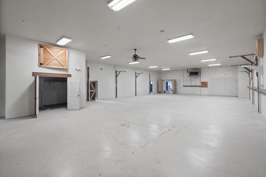 More Photos Of 2400 9th St W, Columbia Falls Freestanding For Sale