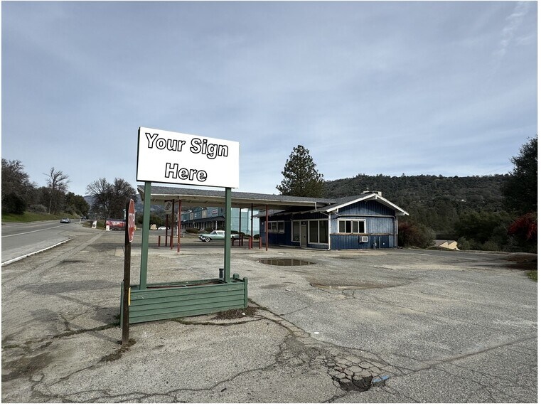 Primary Photo Of 40843 Highway 41, Oakhurst Auto Repair For Sale