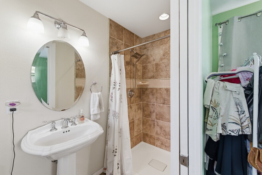 More Photos Of 3765 Herman Ave, San Diego Apartments For Sale