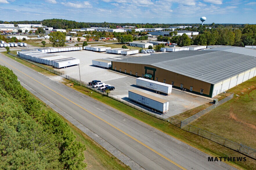 More Photos Of 3110 Kendall Dr, Florence Flex For Sale