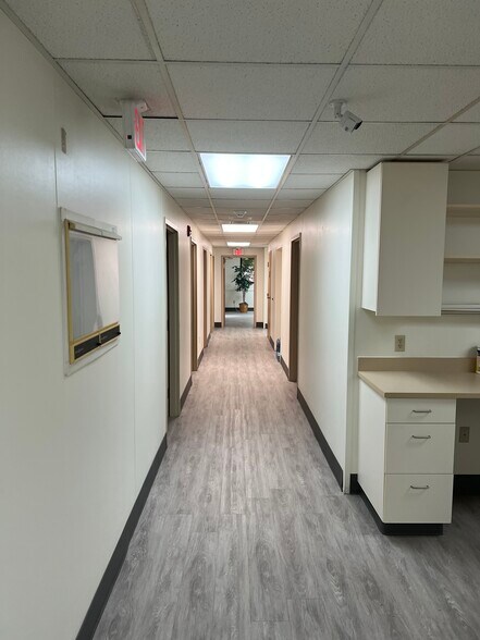 More Photos Of 6685 Merchants Way, Morrow Medical For Lease