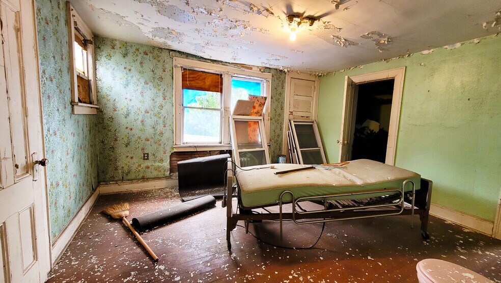 More Photos Of 221-225 Spring St, Paterson Specialty For Sale