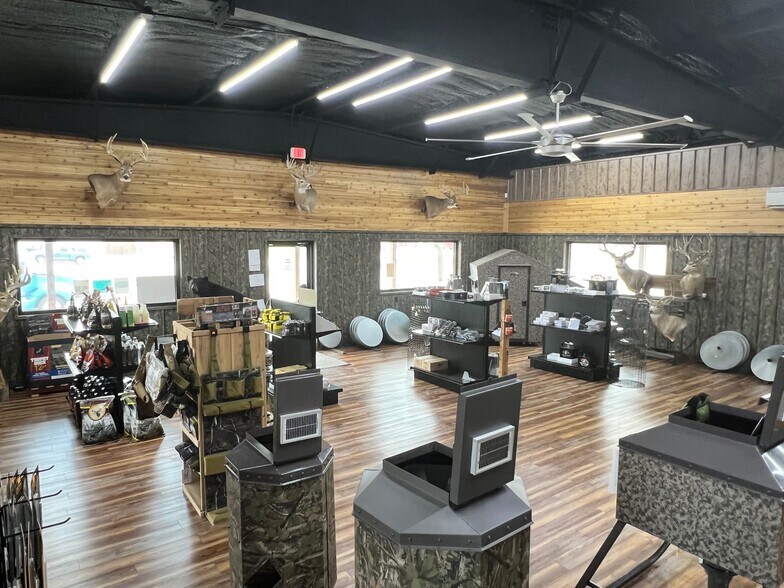 More Photos Of 401 E Central Ave, Comanche Storefront For Sale