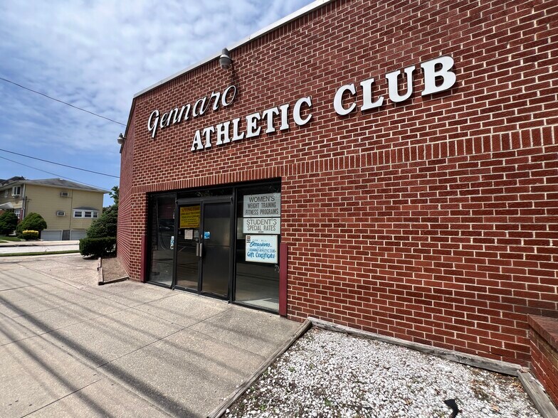 More Photos Of 369 Atlantic Ave, East Rockaway Health Club For Lease