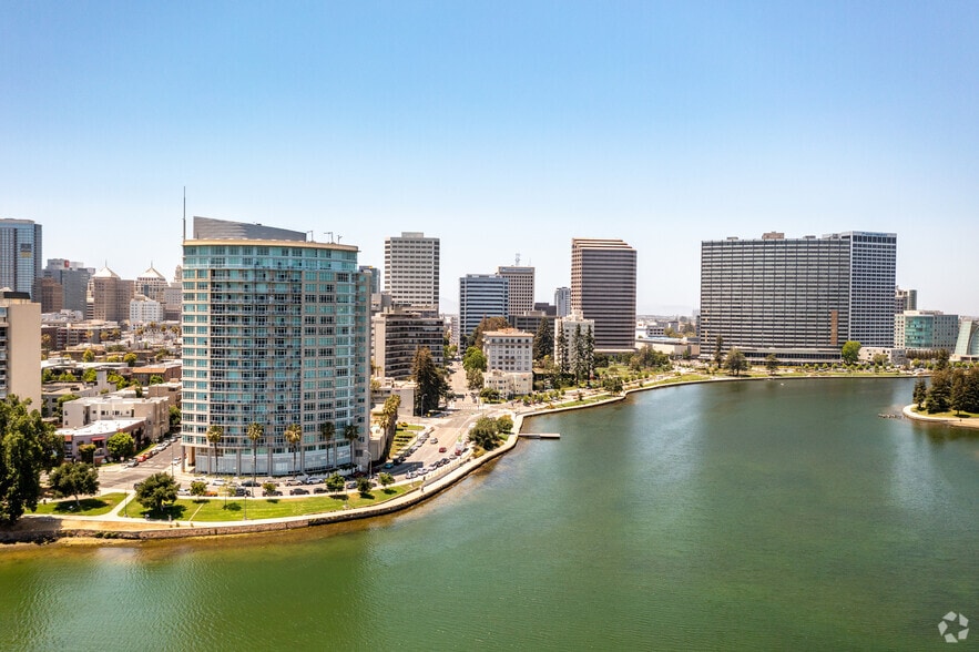 More Photos Of 1111 Broadway, Oakland Office For Lease