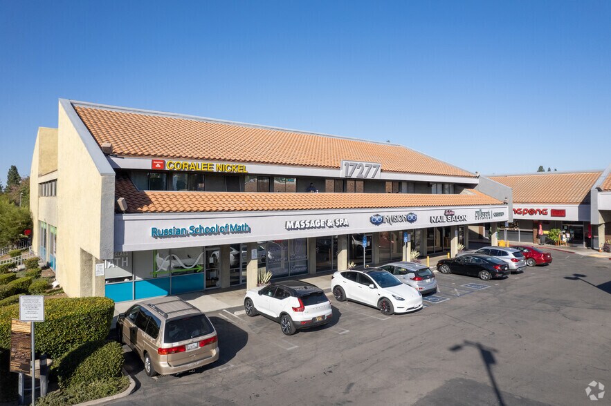 Primary Photo Of 17255-17277 Ventura Blvd, Encino Unknown For Lease
