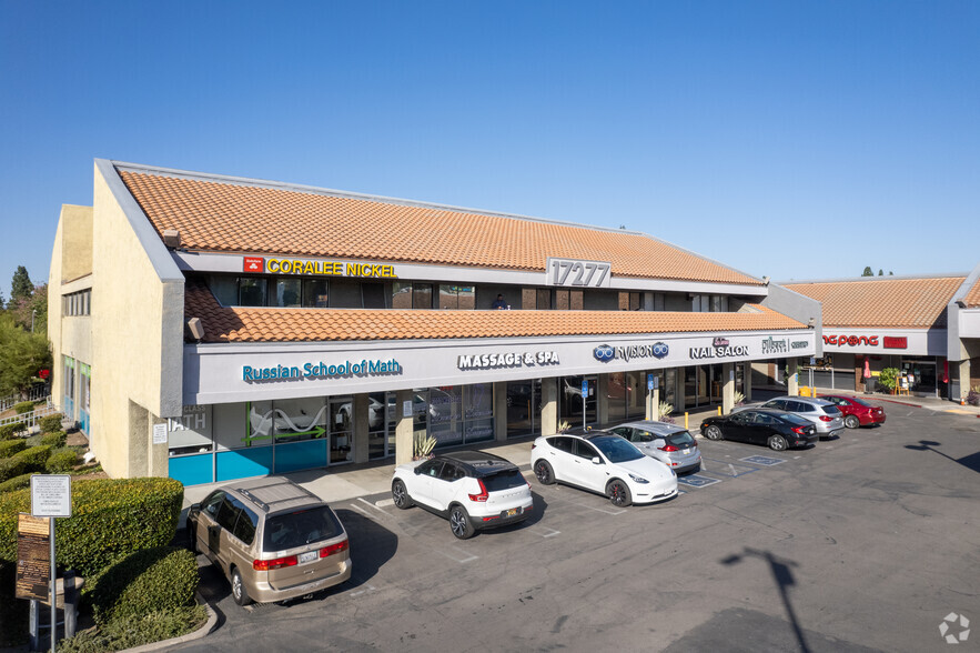 Primary Photo Of 17255-17287 Ventura Blvd, Encino General Retail For Lease