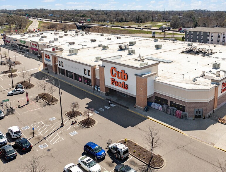 More Photos Of 244-252 57th Ave NE, Fridley General Retail For Lease