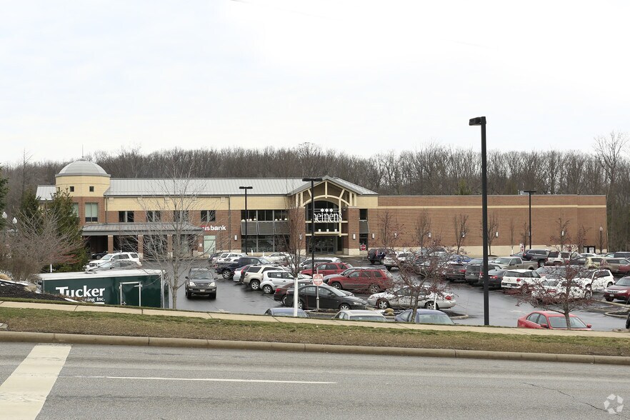 More Photos Of 8263-8383 Chippewa Rd, Brecksville Unknown For Lease