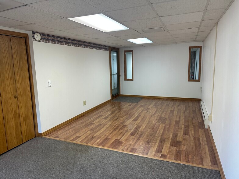 More Photos Of 325-327 E. Broadway, Missoula Office For Lease