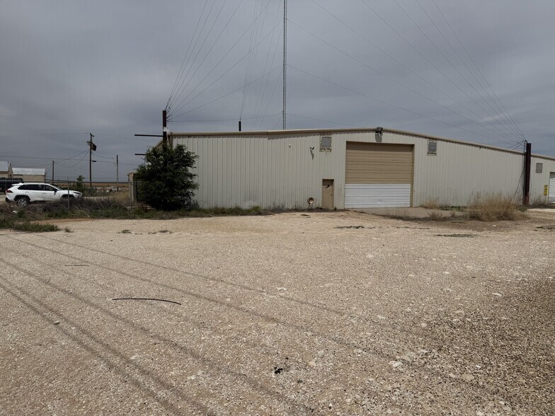 More Photos Of 1561 US Highway 380, Plains Warehouse For Sale