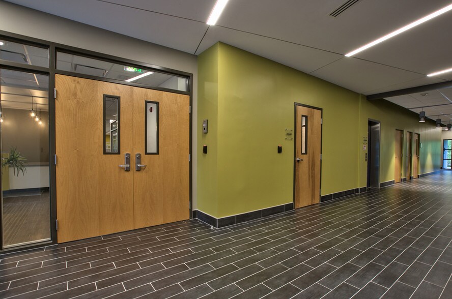 More Photos Of 3717 Apalachee Pky, Tallahassee Loft Creative Space For Lease