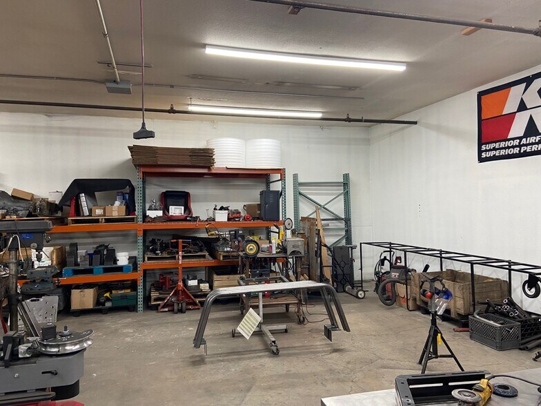 More Photos Of 147 E Aqua Cir, Coeur d'Alene Warehouse For Sale