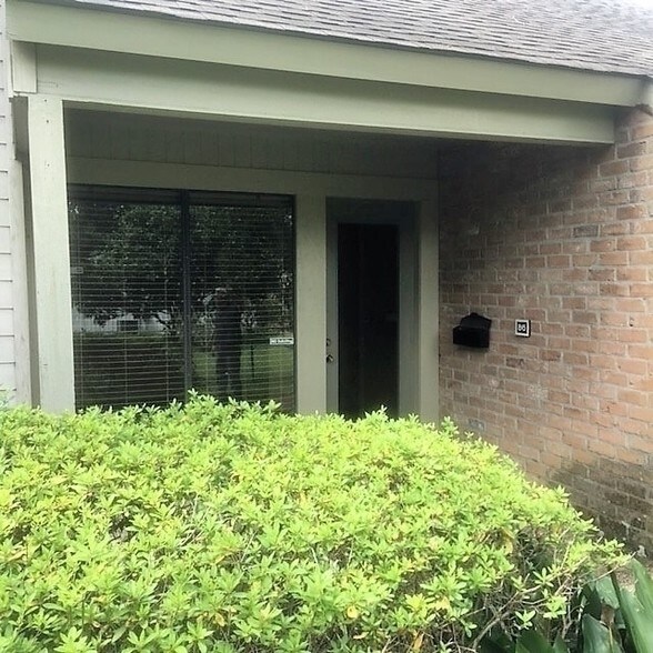 More Photos Of 11715 Bricksome Ave, Baton Rouge Office For Sale