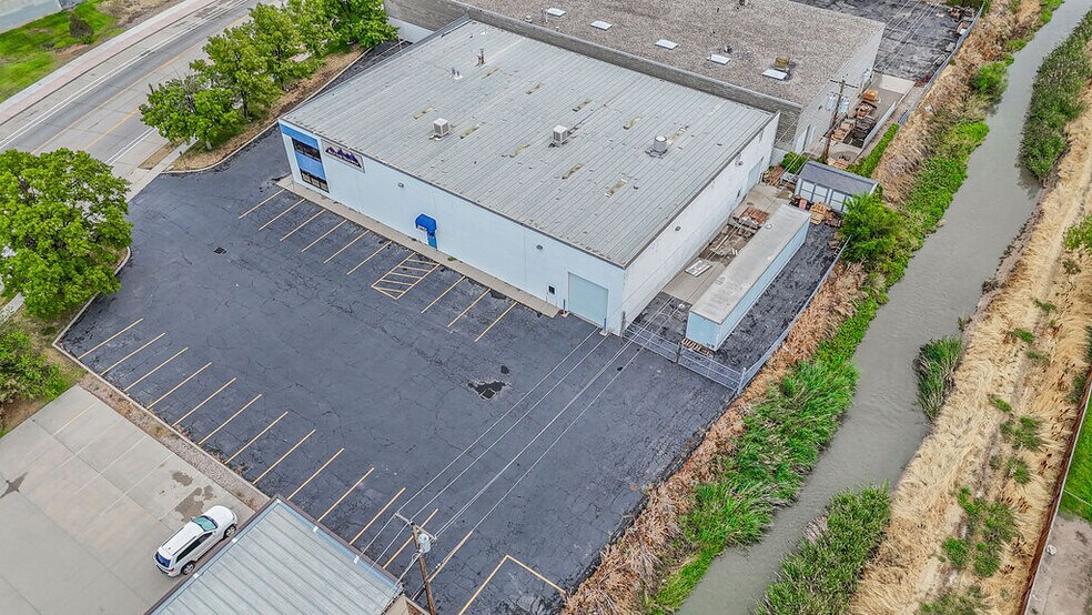 More Photos Of 3311 W Parkway Blvd, West Valley City Industrial For Sale