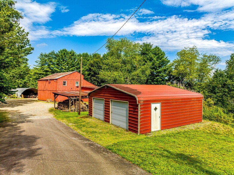 More Photos Of 703 Crestview Dr, Leicester Land For Sale