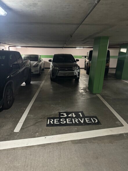 More Photos Of 1100 Alakea St, Honolulu Office For Sale