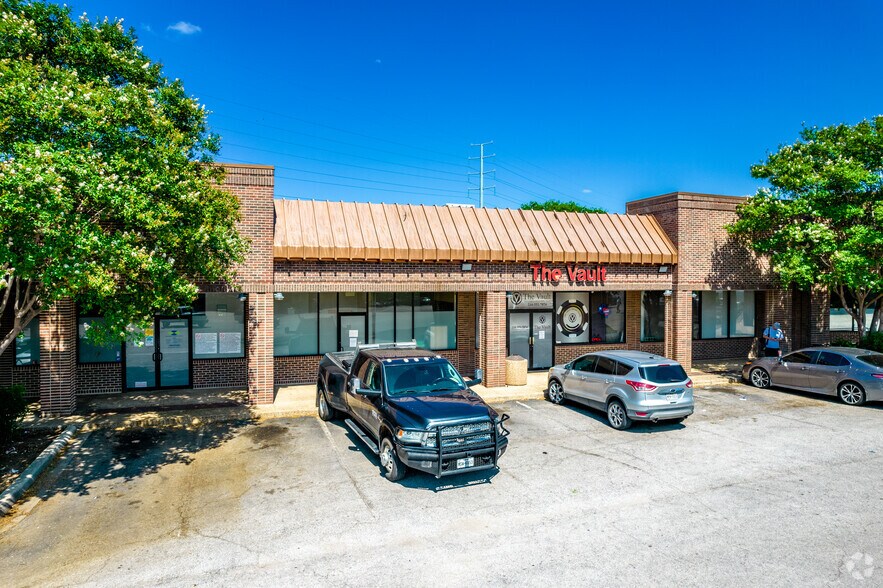 More Photos Of 5121 Crestway Dr, San Antonio Unknown For Lease