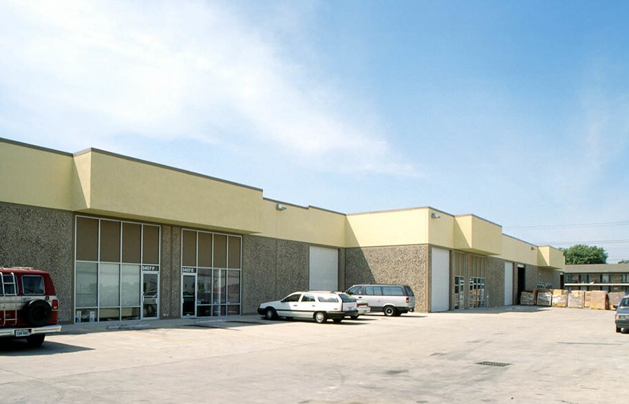 More Photos Of 5407 Glenmont Dr, Houston Warehouse For Lease