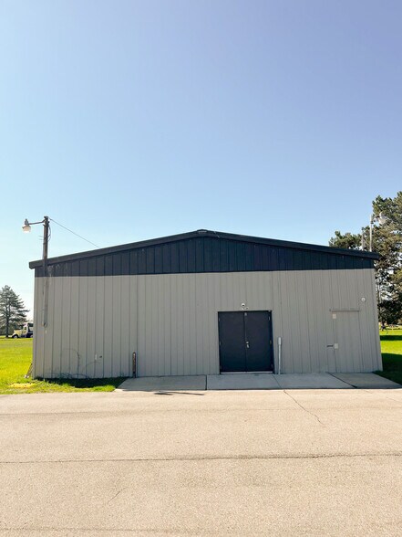 Primary Photo Of 24 Leonard Wood Rd, Battle Creek Manufacturing For Sale