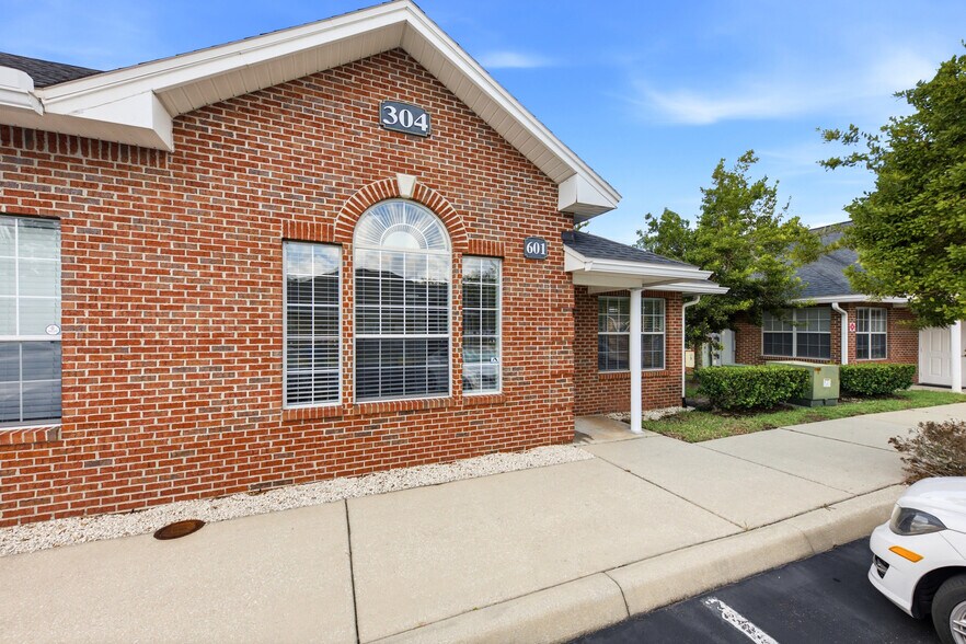 More Photos Of 304 Kingsley Lake Dr, Saint Augustine Medical For Lease