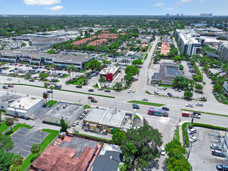 More Photos Of 6891 SW 40th St, Miami Storefront Retail Office For Sale