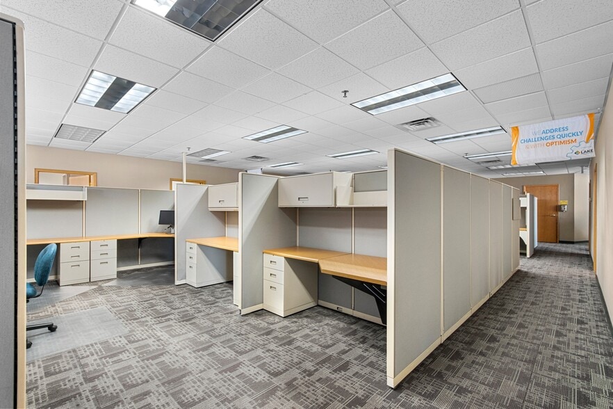 More Photos Of 2980 Walker Dr, Green Bay Office For Sale