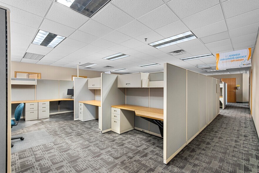More Photos Of 2980 Walker Dr, Green Bay Office For Sale