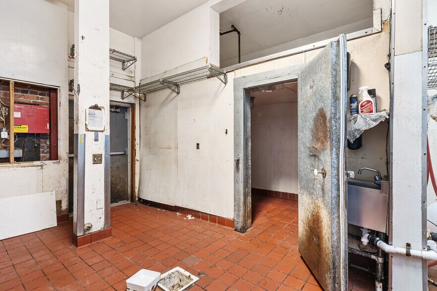 More Photos Of 1121 Broad St, San Luis Obispo Restaurant For Sale