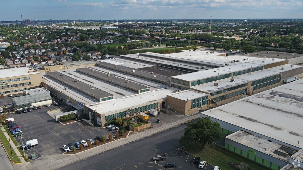More Photos Of 3250 S Central Ave, Cicero Warehouse For Lease