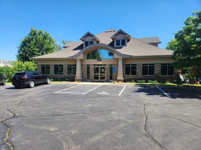 Primary Photo Of 3340 Sherman Ct, Eagan Medical For Sale