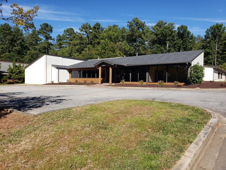 More Photos Of 130 Dillon Dr, Spartanburg Medical For Lease