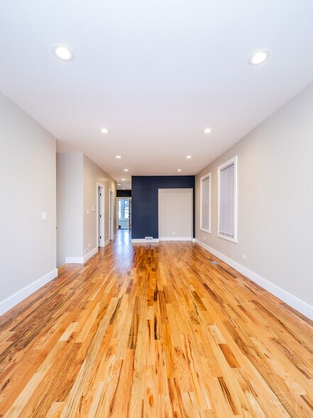 More Photos Of 6129 N Ravenswood Ave, Chicago Multifamily For Sale